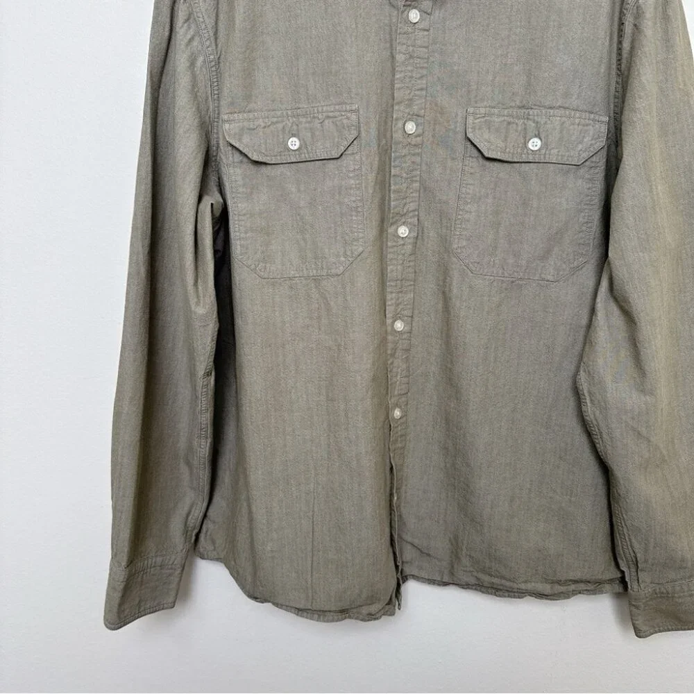 Banana Republic Mens Xlarge Untucked Standard-Fit Chambray Shirt Washed Olive
